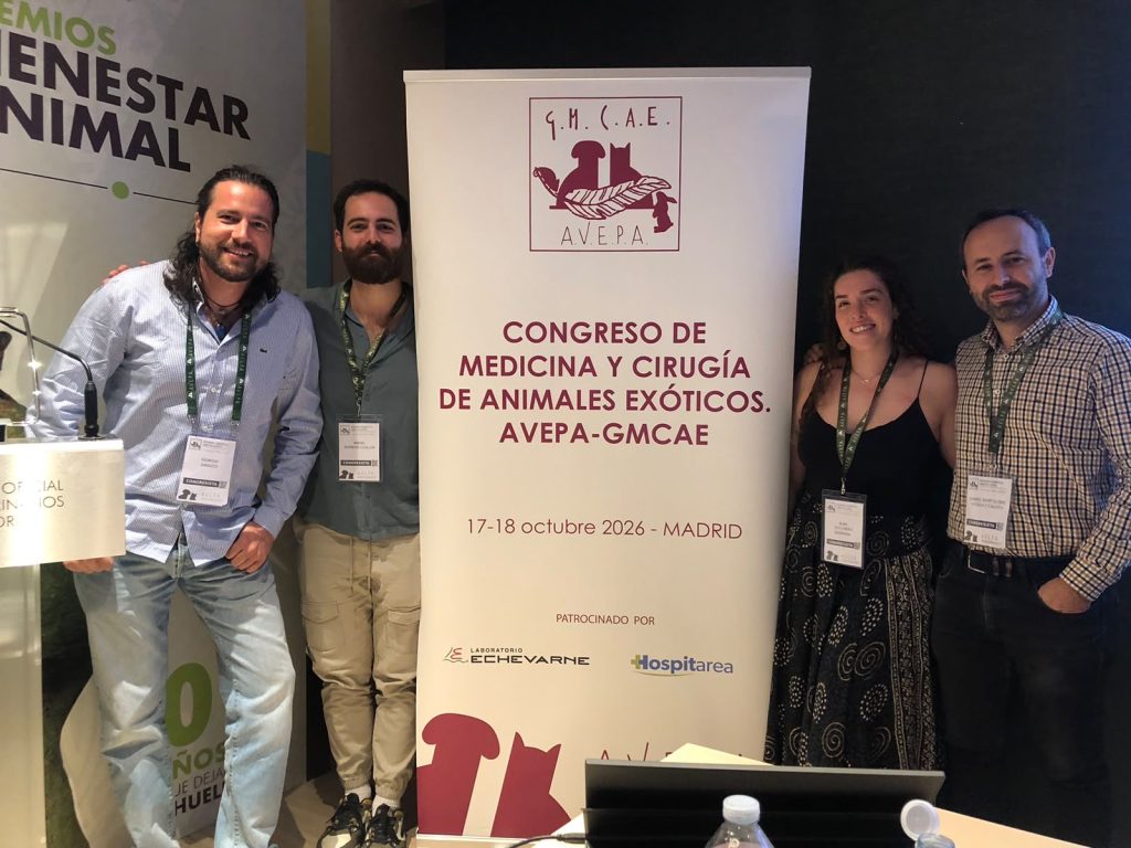 Equipo veterinario de Aracavia en el Congreso AVEPA-GMCAE de Madrid, octubre de 2026.